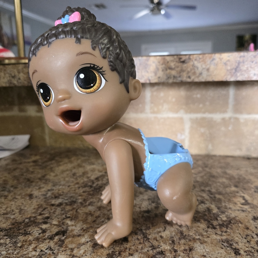 Baby Alive Lil Snacks Doll, Eats and "Poops," 8-inch Baby Doll